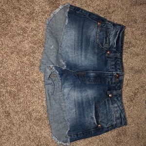 Brandley shorts‼️